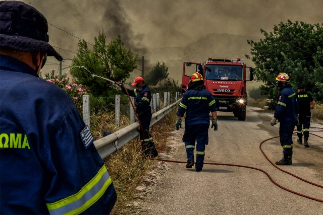 Φωτιές στην Αττική: «Τα εναέρια μέσα δεν αποτελούν πανάκεια για τις δασικές πυρκαγιές»