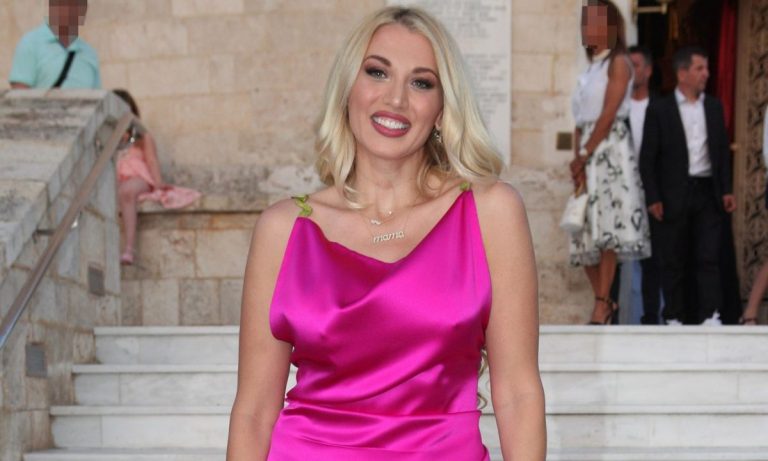 Κωνσταντίνα Σπυροπούλου: Οι ετοιμασίες για βάφτιση του γιου ξεκίνησαν!