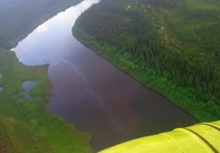 Ρωσία: Περιβαλλοντική καταστροφή από διαρροή πετρελαίου σε ποτάμι