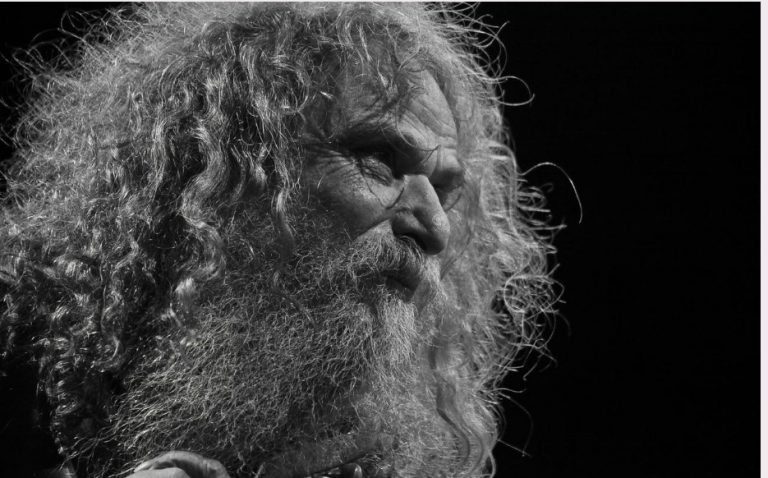 Ψαραντώνης: «Δεν κάνω χωρίς μουσική, είναι σύντροφος»