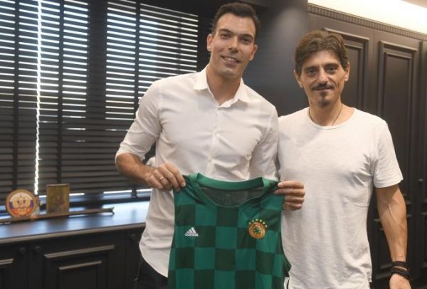 Επίσημο: Ο Σλούκας υπέγραψε στον Παναθηναϊκό