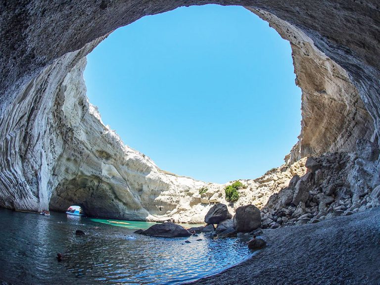 Forbes: Οι καλύτερες «μυστικές» παραλίες της Ευρώπης [εικόνες]