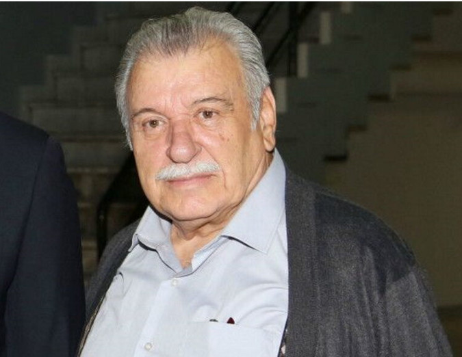 Τάσος Χαλκιάς: «Κάνω στην άκρη για να περάσουν οι νέοι»