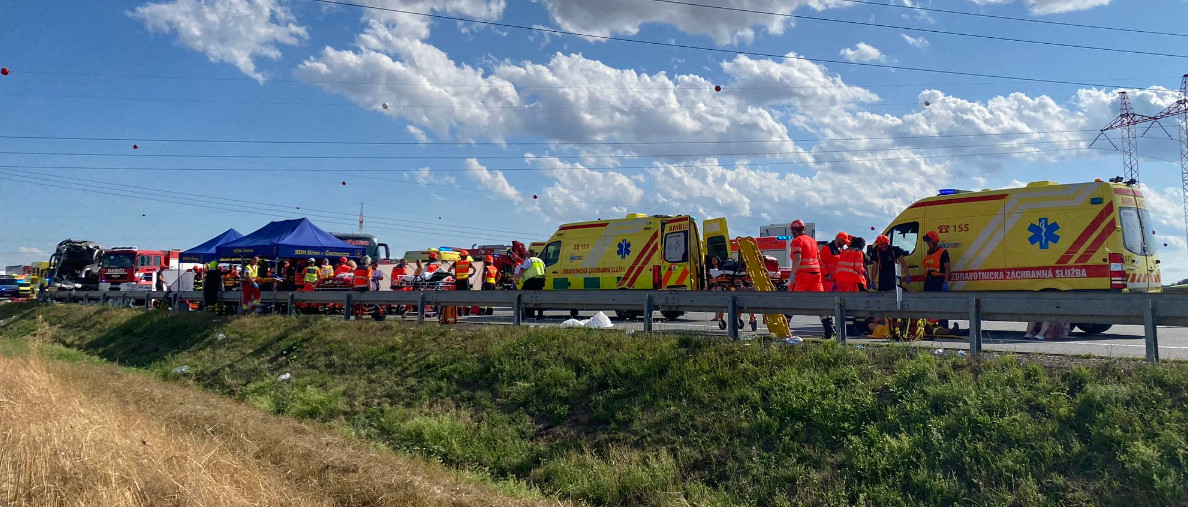 Τσεχία: Ένας νεκρός και περίπου 50 τραυματίες σε τροχαίο με δύο λεωφορεία