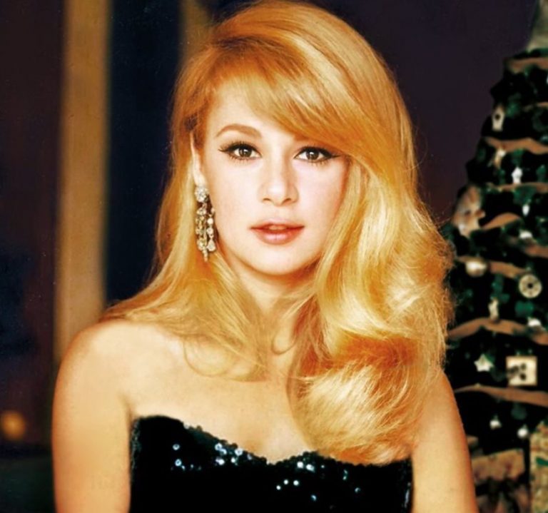 Γιάννης Παπαμιχαήλ για τον χαμό της Αλίκη Βουγιουκλάκη: «Το χαμόγελο σου ηχεί στην αιωνιότητα»