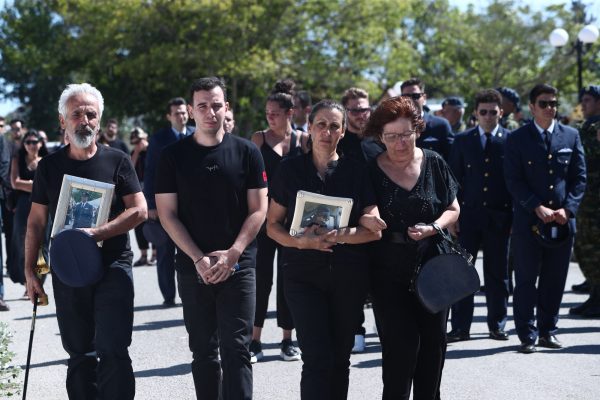 Πτώση Καναντέρ: Ο τελευταίος αποχαιρετισμός στον Ανθυποσμηναγό Περικλή Στεφανίδη