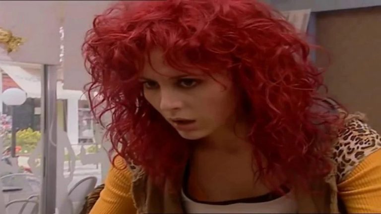 Θυμάστε την «Αγγέλα» από το «Παρά Πέντε»; Σήμερα είναι άλλος άνθρωπος – Δεν θα την γνώριζε ούτε… η Ζουμπουλία