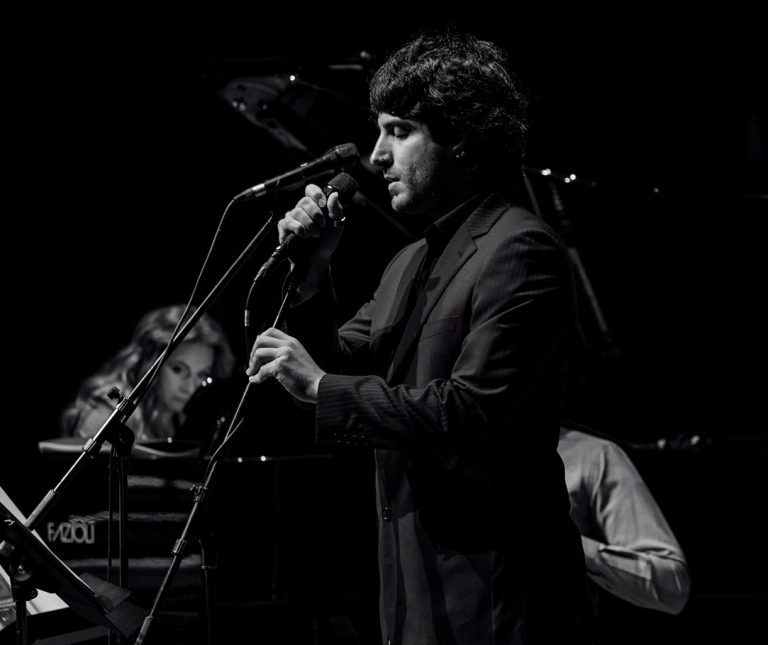 Θέατρο Άλσος: Τα λαϊκά τραγούδια του Μίκη Θεοδωράκη