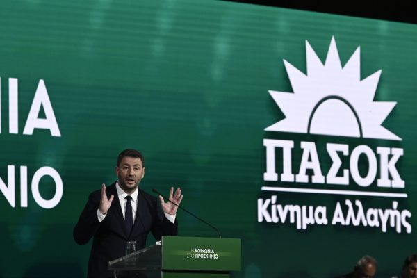 ΠΑΣΟΚ: Σήμα αυτονομίας και μέσω της Αυτοδιοίκησης