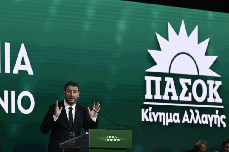 ΠΑΣΟΚ: Σήμα αυτονομίας και μέσω της Αυτοδιοίκησης