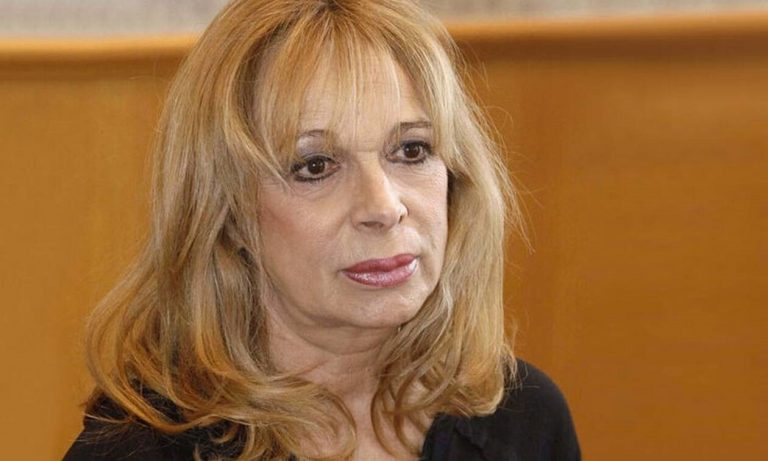 Άννα Φόνσου: «Σε δέκα μέρες πρέπει να εκκενωθεί η πολυκατοικία μου ως επικίνδυνη»