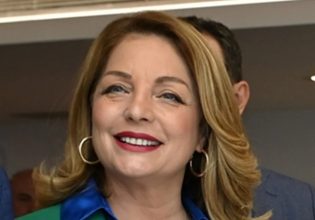 Άντζελα Γκερέκου: «Ο Τόλης Βοσκόπουλος με δέχθηκε τόσο πολύ με όλες μου τις ανησυχίες»