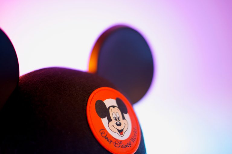 Αγωγή κατά της Disney: Κατηγορείται για μισθολογικό χάσμα ανάμεσα σε άντρες και γυναίκες