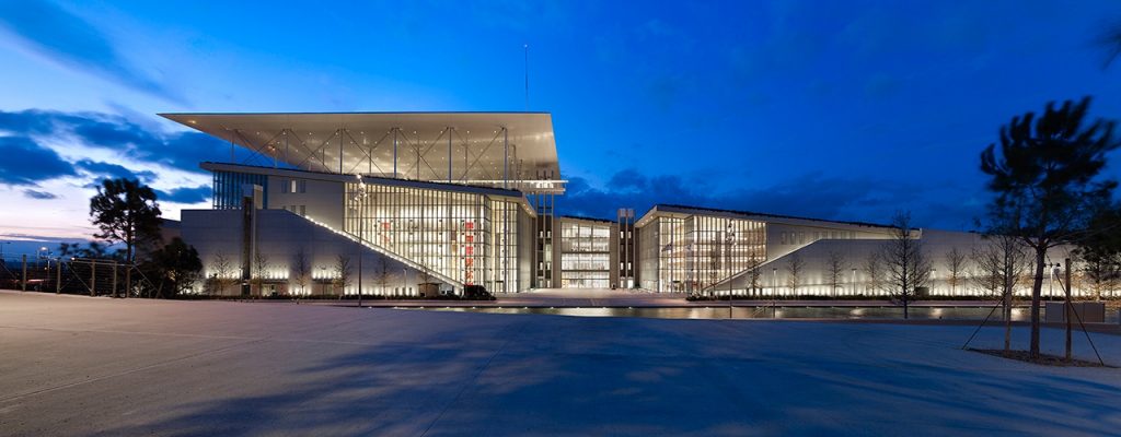 Ίδρυμα Σταύρος Νιάρχος: Μια βραδιά πολιτισμού και ψυχαγωγίας με φόντο την αυγουστιάτικη πανσέληνο