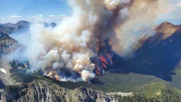 Καναδάς: 19χρονη πυροσβέστρια έχασε τη ζωή της σε πυρκαγιά στη Βρετανική Κολομβία