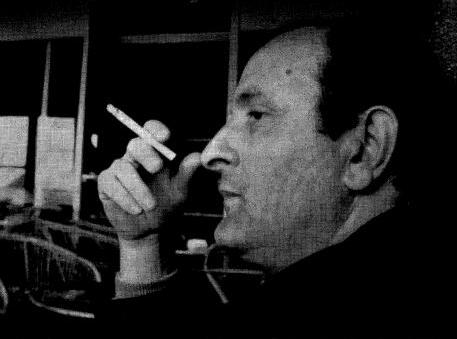 Μάριος Χάκκας: Έξω από την ασφάλεια του συμβατικού