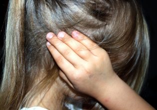 Κακοποίηση παιδιών σε νηπιαγωγείο στον Λίβανο – «Το κλείσιμο δεν αρκεί και η τιμωρία πρέπει να είναι αυστηρή»