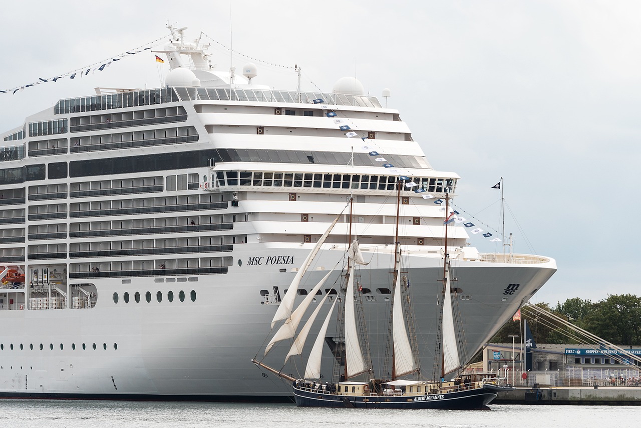 Άμστερνταμ: Απαγορεύει τα κρουαζιερόπλοια για τον περιορισμό του τουρισμού και της ρύπανσης