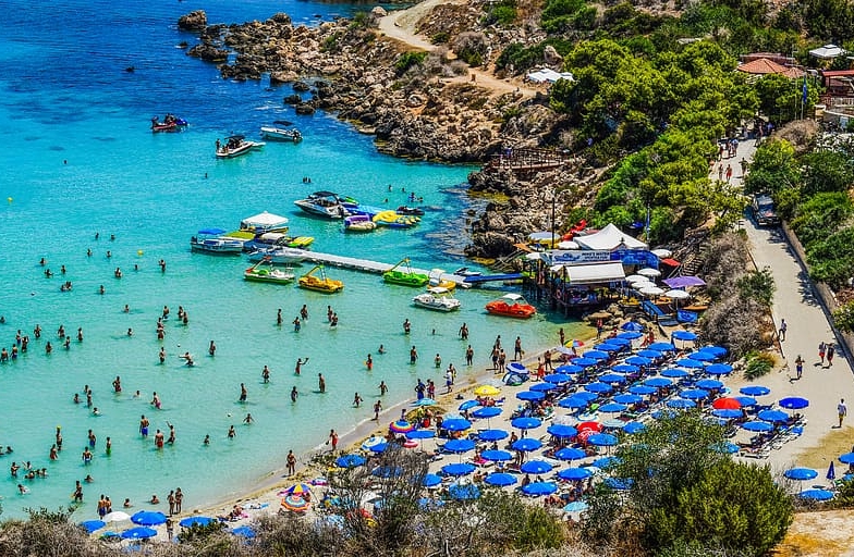 Κύπρος: Δεκάδες παραλίες κινδυνεύουν να εξαφανιστούν λόγω της κλιματικής αλλαγής