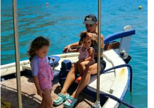 Λευτέρης Πετρούνιας: «Mου λείπουν τα κορίτσια μου»