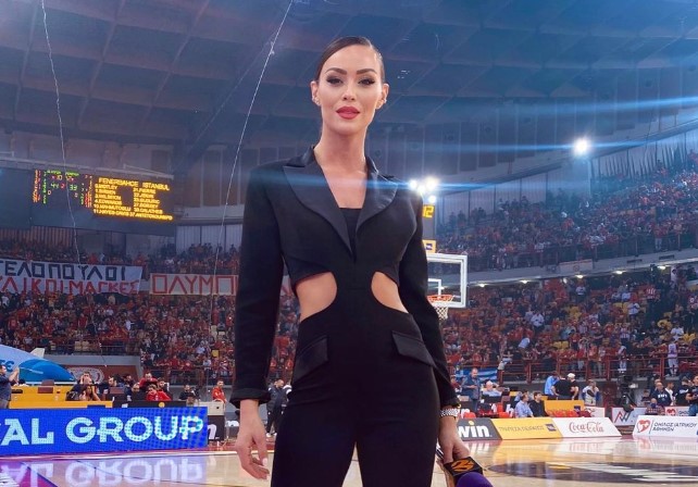 Δώρα Παντέλη: Ποζάρει με άκρως καλοκαιρινή διάθεση και εντυπωσιάζει