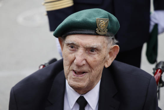 Λεόν Γκοτιέ: Πέθανε σε ηλικία 100 ετών ο τελευταίος επιζών καταδρομέας της ημέρας της Απόβασης της Νορμανδίας
