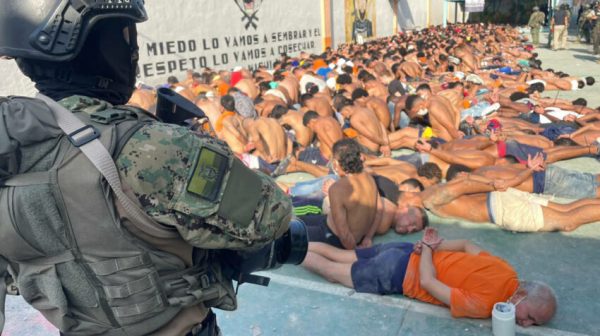 Ισημερινός: Τουλάχιστον 31 νεκροί σε συγκρούσεις μέσα στη φυλακή Γουάγιας 1