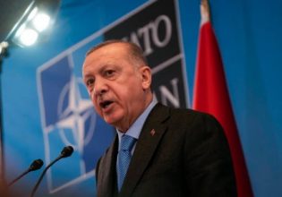 Κομισιόν σε Ερντογάν: Ξεχωριστές οι διαδικασίες ένταξης σε ΕΕ και ΝΑΤΟ