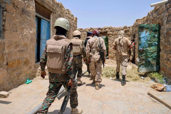 Εκρήξεις στην Υεμένη: Οκτώ άμαχοι κι επτά στρατιωτικοί σκοτώθηκαν