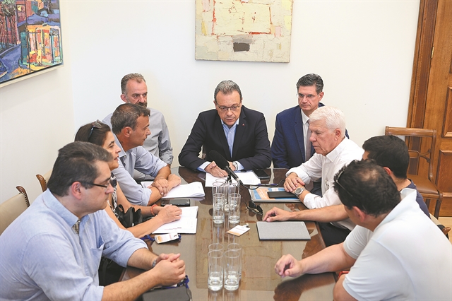 ΣΥΡΙΖΑ: Με το βλέμμα σε δήμους και περιφέρειες