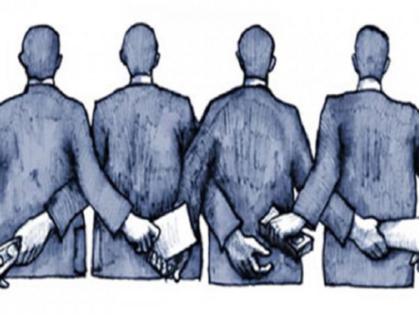 Το ακόνισμα μαχαιριών δεν έχει καμιά σχέση με την αριστερά