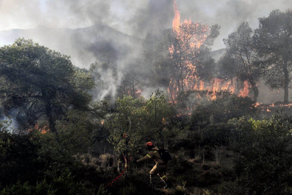 Πολιτική Προστασία: Πολύ υψηλός κίνδυνος πυρκαγιάς την Τρίτη σε έξι περιφέρειες