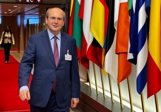 Χατζηδάκης: Προχωράμε σε μεταρρυθμίσεις για οικονομία ανταγωνιστική και δυναμική