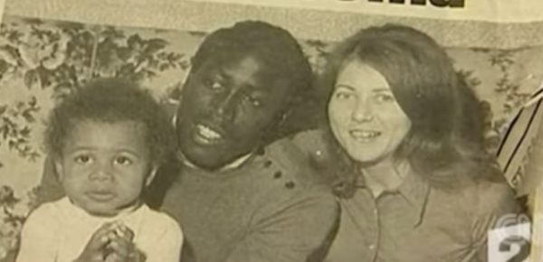 Η τραγική ιστορία του ποδοσφαιριστή που κοιμόταν για τέσσερις δεκαετίες