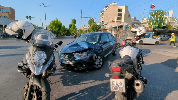 Σύγκρουση τρένου με ΙΧ στην Ιερά Οδό