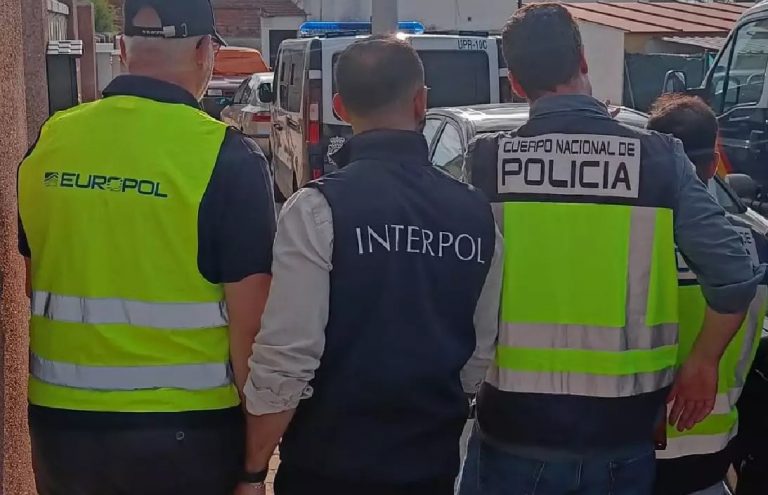 Από την Κούβα στην Ισπανία μέσω Ελλάδας – Πώς δρούσε διεθνές κύκλωμα διακίνησης μεταναστών