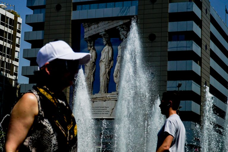 Μικρές «ανάσες» την Κυριακή με τον καύσωνα «Κλέων» – Πότε επιστρέφουν τα 43αρια