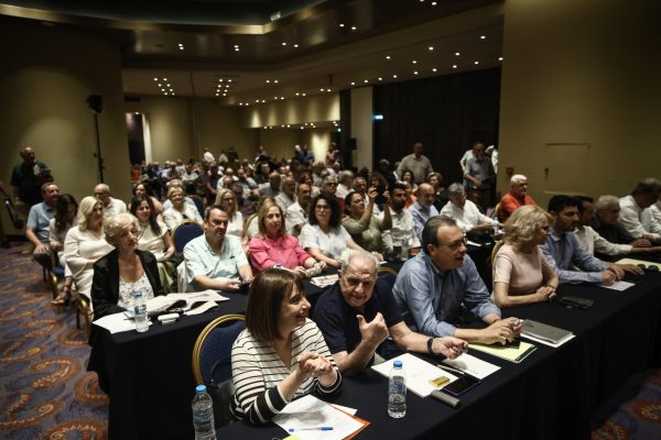 ΣΥΡΙΖΑ: Την Κυριακή η απόφαση για τον οδικό χάρτη – Τέσσερις οι υποψήφιοι για την προεδρία