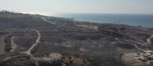 Συγκλονιστικό βίντεο από την καταστροφή στο Κιοτάρι της Ρόδου – Έγιναν όλα στάχτη