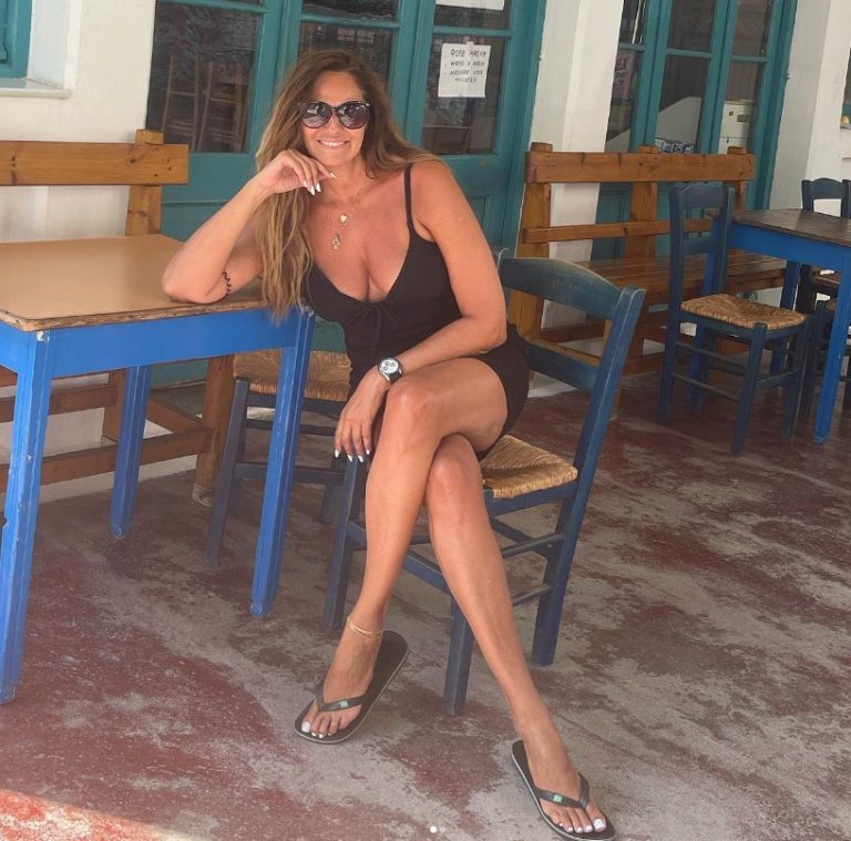 Βίκυ Κουλιανού: Ηλιοθεραπεία και χαμόγελα