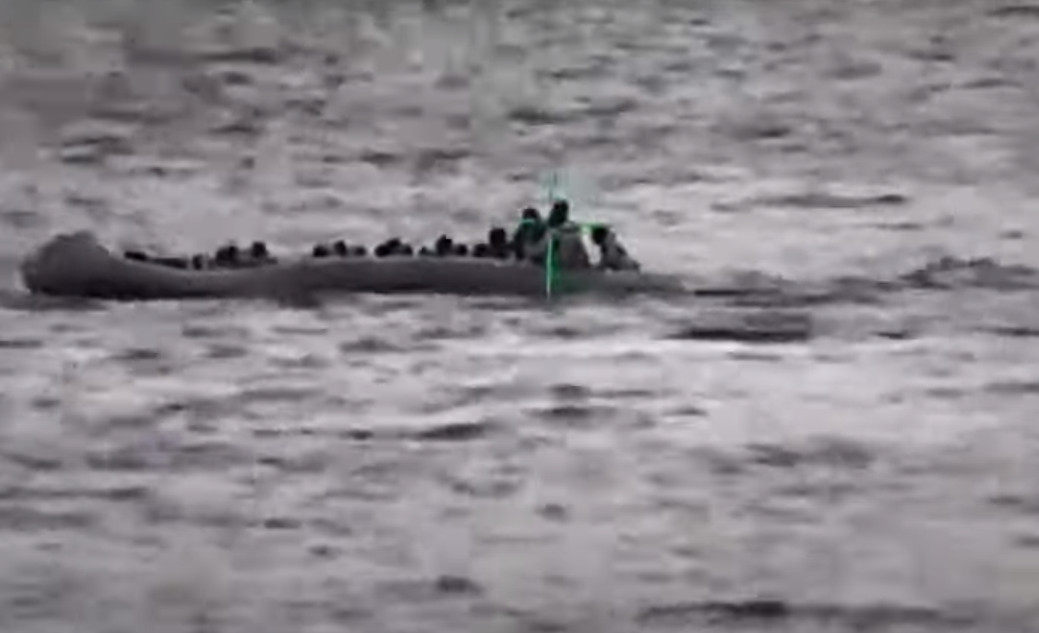 Λέσβος: Διασώθηκαν 36 μετανάστες από το Λιμενικό - Έσκισαν το φουσκωτό σκάφος