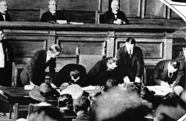 Ο Τούρκος υπουργός Εξωτερικών που ζήτησε και πέτυχε τον… επανεξοπλισμό ελληνικών νησιών