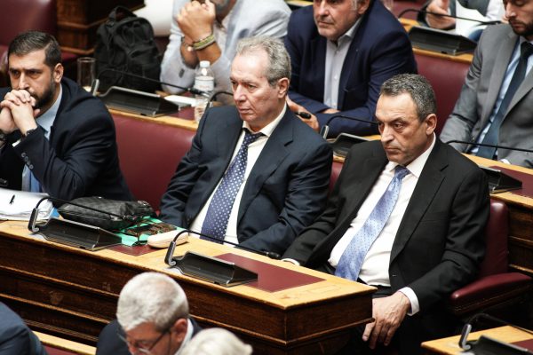 Βασίλης Στίγκας: «Δεν είμαι ούτε μπροστινός, ούτε εντολοδόχος» – Μαίνεται η κρίση στους Σπαρτιάτες, πότε θα γίνει η ΚΟ μετά τον «εμφύλιο»