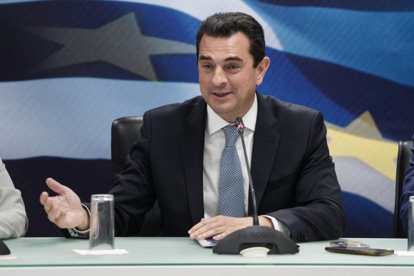 Κώστας Σκρέκας: Ο πληθωρισμός επιμένει και ταλαιπωρεί την ελληνική οικογένεια