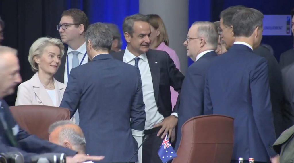 Σύνοδος Κορυφής ΝΑΤΟ: Γιατί δεν πραγματοποιήθηκε η συνάντηση Μητσότακη – Σόλτς