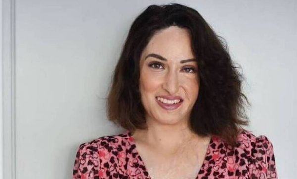 «Θα τον βοηθήσω όσο μπορώ» – Συγκινεί η Ιωάννα Παλιοσπύρου για τη βοήθεια στον άτυχο 22χρονο μάγειρα