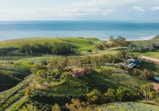 Κάμερον: Αντί 30 εκατ. ευρώ βγάζει το ράντζο του προς πώληση!