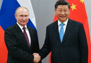 ΗΠΑ: Η στήριξη της Κίνας περιόρισε τον αντίκτυπο των δυτικών κυρώσεων στη Ρωσία