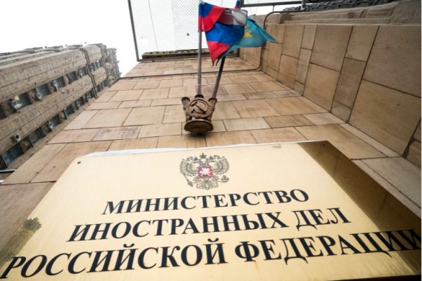 Ρωσία: Το ΝΑΤΟ έχει επιστρέψει «στα σχήματα του ψυχρού πολέμου» και κλιμακώνει τη σύγκρουση