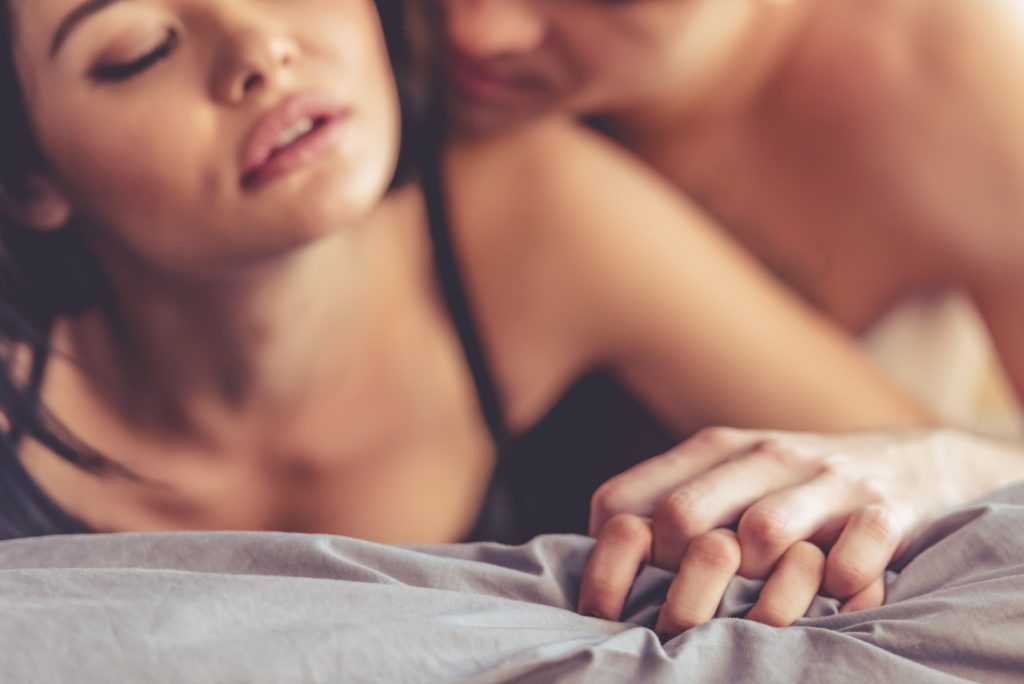 Πόσο συχνά «πρέπει» να κάνουμε σεξ;